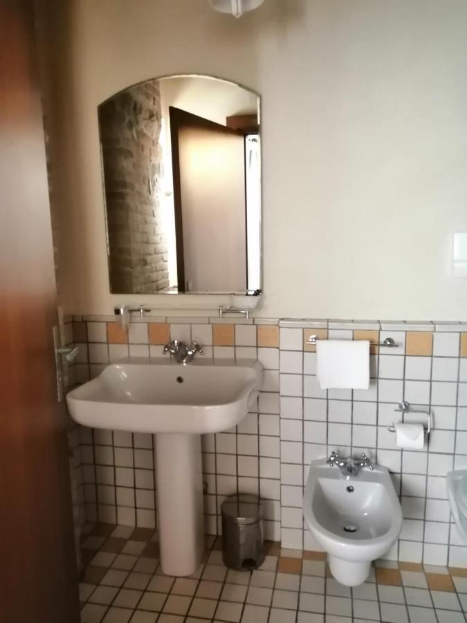 בית הארחה Clanezzo 	Cascina Belvedi מראה חיצוני תמונה